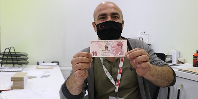 Arkadaşlarını uyardığı hatalı parayla 10 dakika sonra kendisi karşılaştı