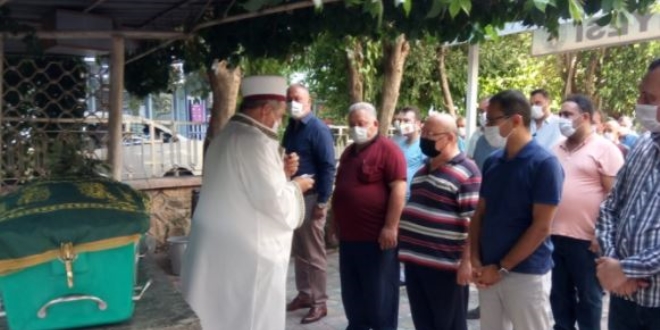 Evinde ölü bulunan Müdür Yardımcısı toprağa verildi