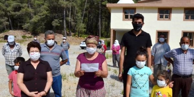 Bu mahallede EBA'ya giremiyorlar... Ne telefon çekiyor, ne internet altyapısı var