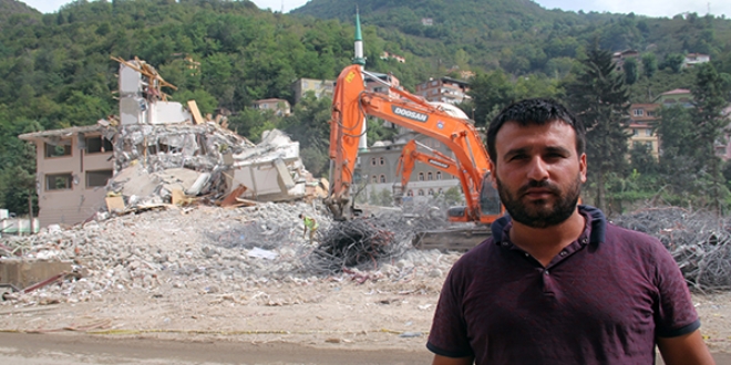 Sel sonrası yıkım için geldikleri ilçede psikolojik yıkımı yaşadılar