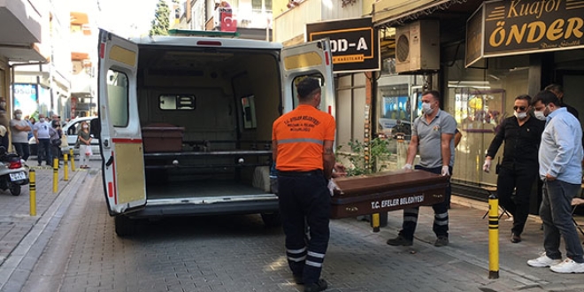 Dini nikahlı eşini kuaför dükkanında öldürdü