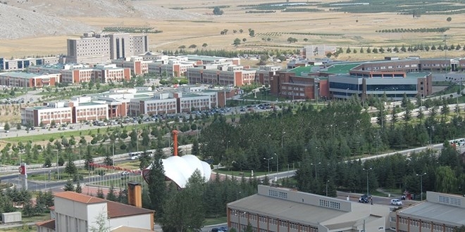 Süleyman Demirel Üniversitesi'nden YÖK'ün uyarısına rağmen, Üniversite alan mezunlarına şans vermedi haberine tekzip
