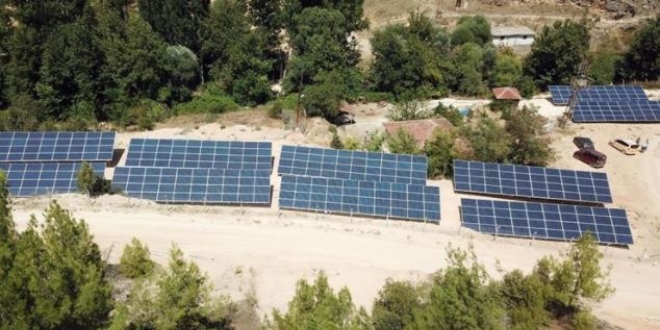Köylülerin kurduğu güneş paneli su faturalarını azalttı