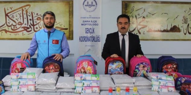 İmam, hazırladığı projelerle gençlerin kalbine dokunuyor