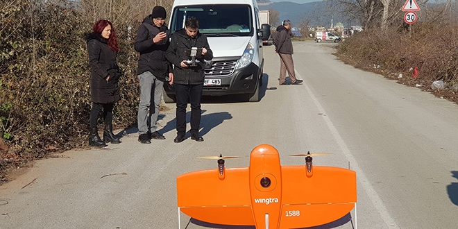 Belediye kaçak çıkılan katları İHA'yla tespit etti