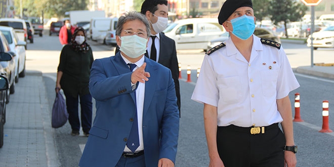 İl Sağlık Müdüründen 'maske' uyarısı: Hem koronadan hem gripten korur