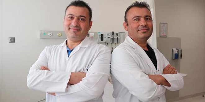 Tek yumurta ikizi doktorlar şifa dağıtıyor