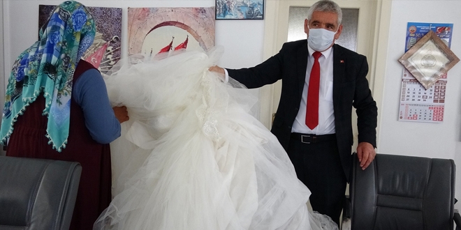 Askıda ekmekten sonra 'askıda gelinlik' uygulaması başladı
