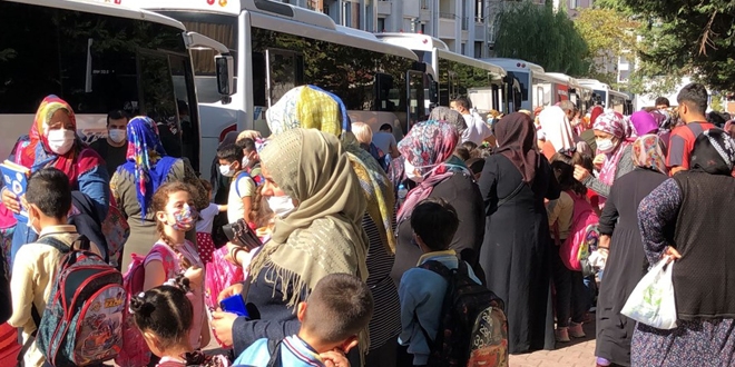 Okul çevresinde endişelendiren görüntü