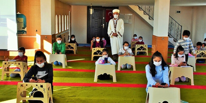 Camii sınıf oldu