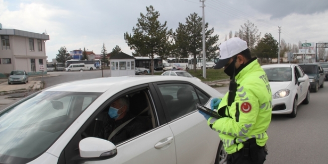 Bolu İl Emniyet Müdürü Erdoğan'dan 2 polise 'maske' cezası