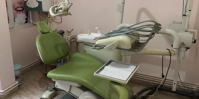 Ruhsatsız diş kliniği çalıştıran sahte hekim yakalandı