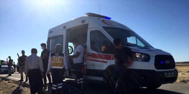 Tarım işçilerini taşıyan minibüs devrildi: 1 ölü, 11 yaralı