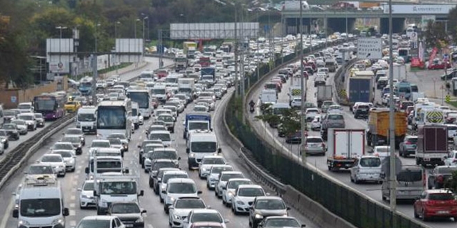 İstanbul'da tatil trafiği başladı