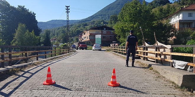 İlçenin en büyük köyü ikinci defa karantinaya alındı
