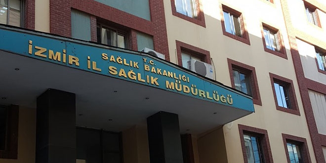 Deprem nedeniyle bir hastanenin yataklı servisleri tahliye edildi