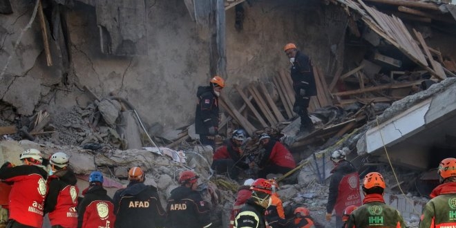 Devlet deprem bölgesinde seferber oldu