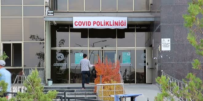 Başhekim, ağabeyi ve iki mesai arkadaşını kaybetmenin üzüntüsünü yaşıyor