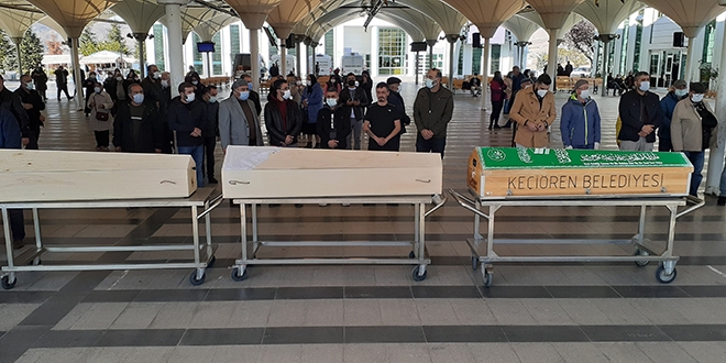 Ankara'da öldürülen anne ve iki çocuğu toprağa verildi