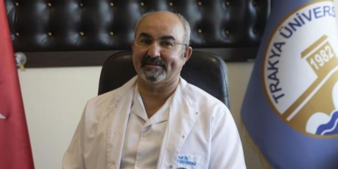 Prof. Dr. Üstündağ: Her üç hastadan biri böbrek bekliyor