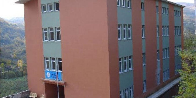 Öğretmende virüs çıktı, okulda eğitime 4 gün ara verildi