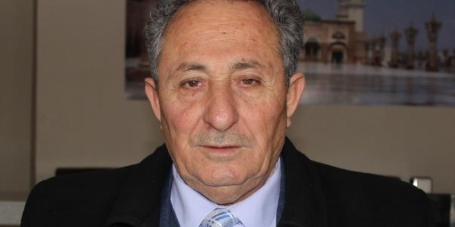 Korona virüs tedavisi gören muhtar hastanede hayatını kaybetti