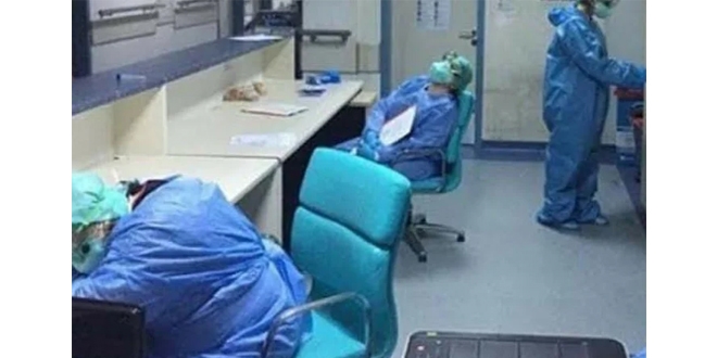 Korona savaşçılarının perişan halini paylaşıp herkesi uyardı