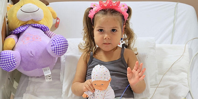 Ayda'nın Babası : Kızım bana, Annem eve gelince birlikte pikniğe gideceğiz diyor