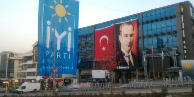 İYİ Parti'de, HDP'yle ortak anayasa çalışması belgelenmiş
