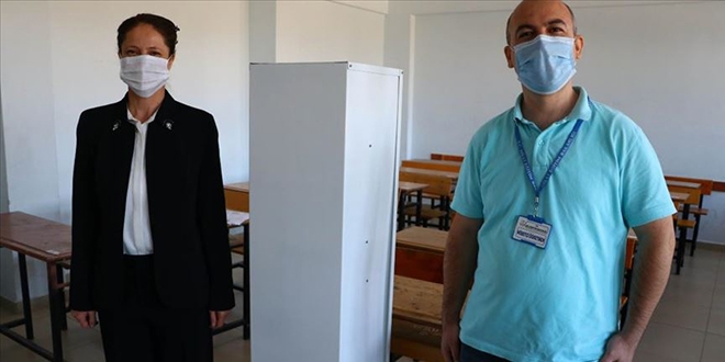 Öğretmenler hijyenik yaşam için 'hava sterilizasyonu' üretti
