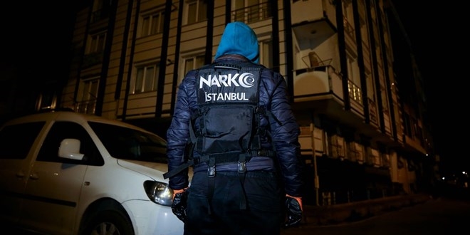 İstanbul'da uyuşturucu satıcılarına eş zamanlı operasyon