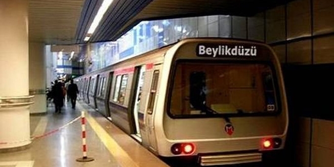 İstanbul'da toplu taşımaya sokağa çıkma yasağı ayarı