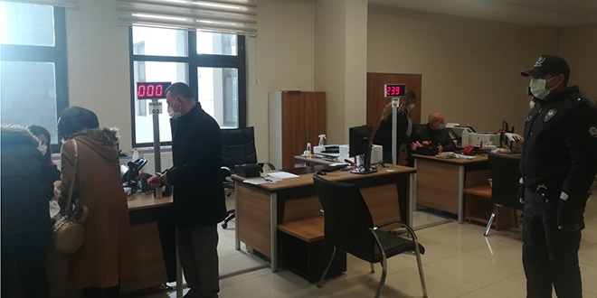 Polis KPSS adaylarını sınava yetiştirebilmek için seferber oldu