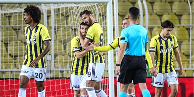 Ziraat Türkiye Kupası'nda Fenerbahçe bir üst turda