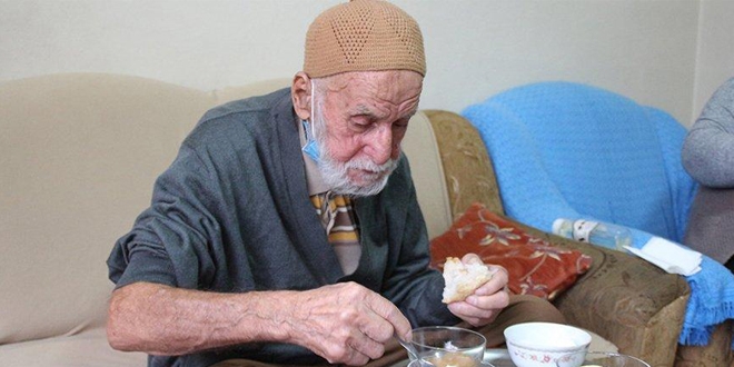 96 yaşında koronayı yendi: Bu gıdaları önerdi