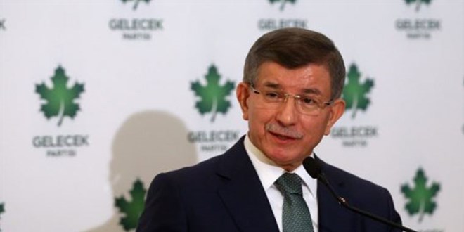 Ahmet Davutoğlu koronavirüse yakalandı