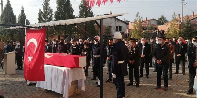 Şehit Onbaşı Osman Güler, son yolculuğuna uğurlandı
