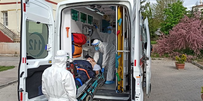 Tabip Odası Başkanı: Hastanelerde boş sedye bulunamıyor
