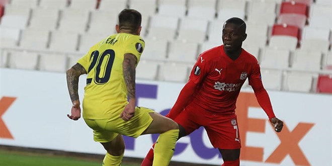 Sivasspor, UEFA Avrupa Ligi'nde Villarreal'e yenildi