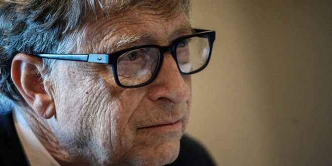 Bill Gates, hayatın 2021 baharına kadar normale dönebileceğini söyledi
