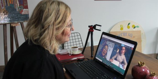 Kıtalar arası online resim dersi