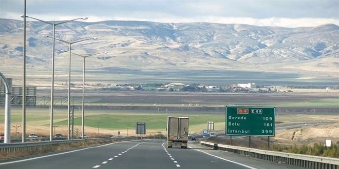 Karayolunda yeterli tedbir alınmadığı için kaza olursa, zarar tazmini için dava nereye açılmalı?