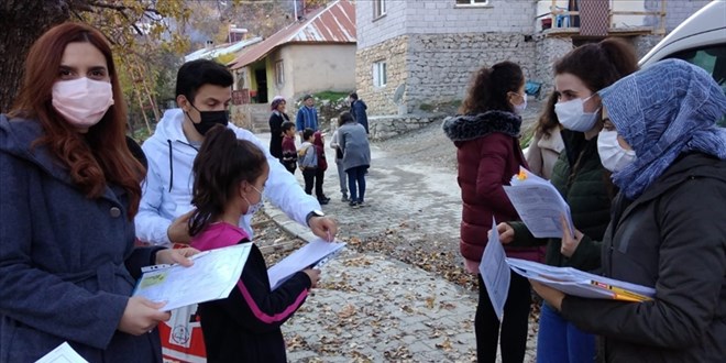 EBA'ya ulaşamayan öğrencilere öğretmenler ulaşıyor