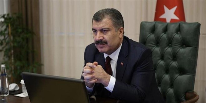 Bakan Koca günlük vaka sayılarının gerilediği 4 ilin yetkilileriyle çevrim içi görüştü