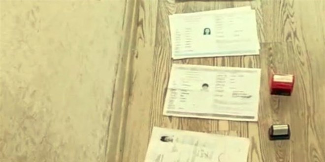 Sahte belgelerle oturma izni alan Afgan aile yakalandı
