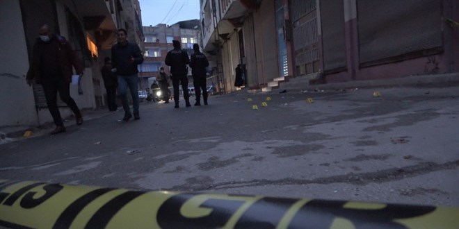 Sosyal medyadaki tartışma sokağa taştı: 1 ölü, 3 yaralı