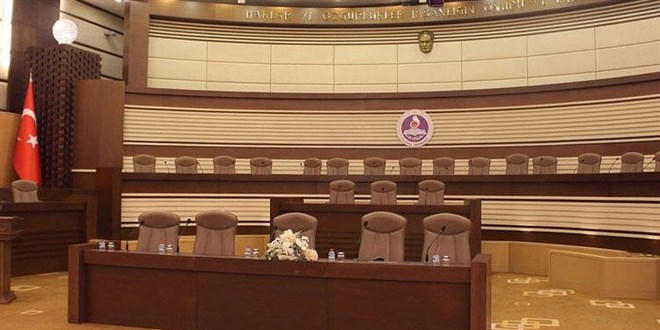 İhraç edilen 4 eski Yargıtay üyesi 'görev suçu' yönünden Yüce Divan'da yargılanacak