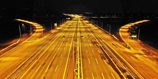 Dev projenin gece görüntüsü hayran bıraktı