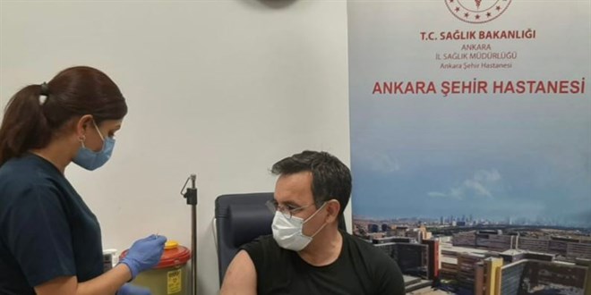 Deniz Zeyrek: Çin aşısını yaptırdım, henüz bir belirti olmadı