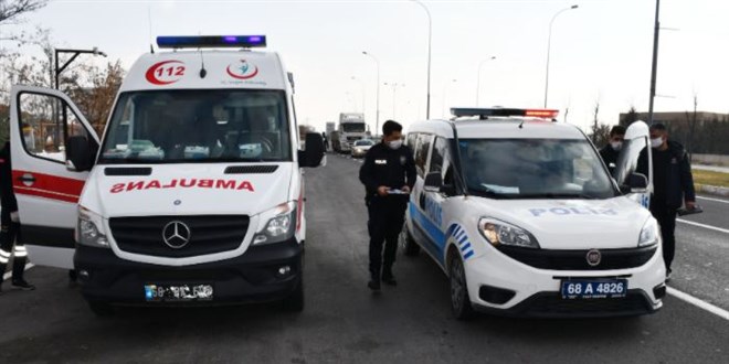 Covid-19 testi pozitif ve temaslı kardeşler seyahatte yakalandı